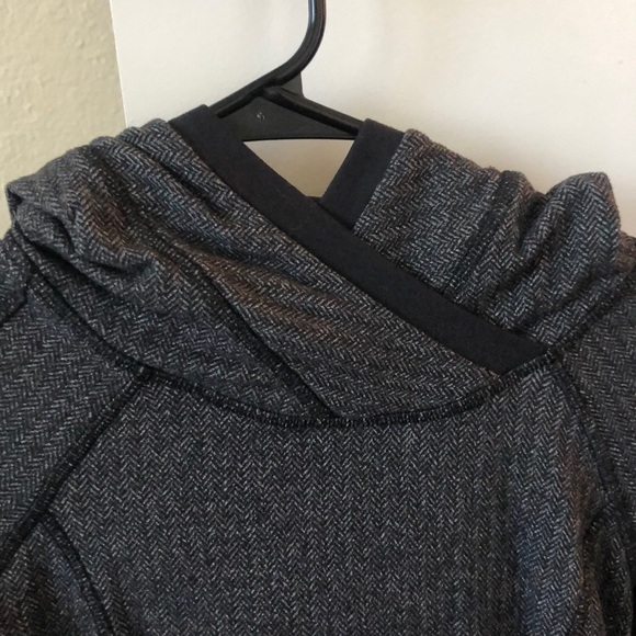 Lululemon sweatshirt - Picture 5 of 5